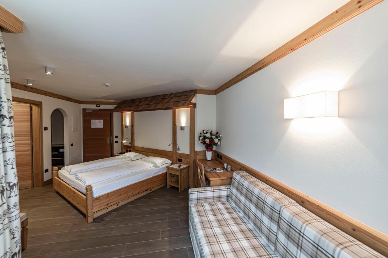 Hotel Garnì Paradisi - Wellness&Spa Mezzano Exteriör bild
