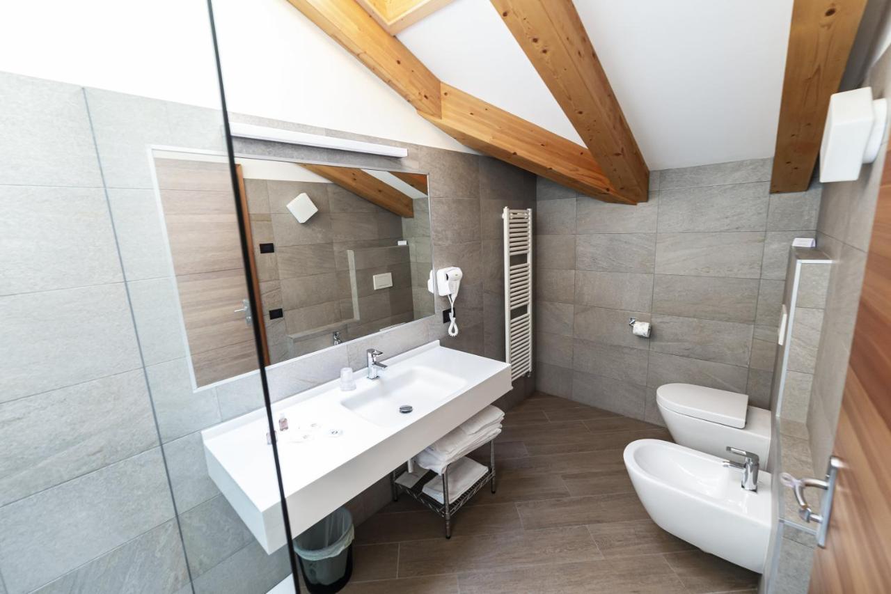 Hotel Garnì Paradisi - Wellness&Spa Mezzano Exteriör bild