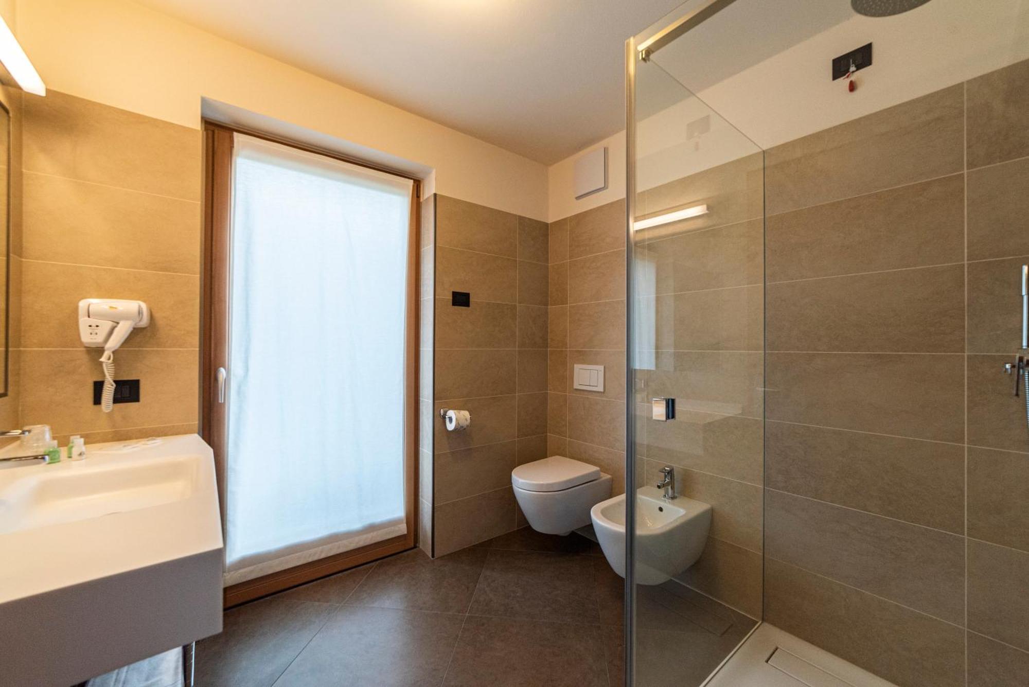 Hotel Garnì Paradisi - Wellness&Spa Mezzano Exteriör bild