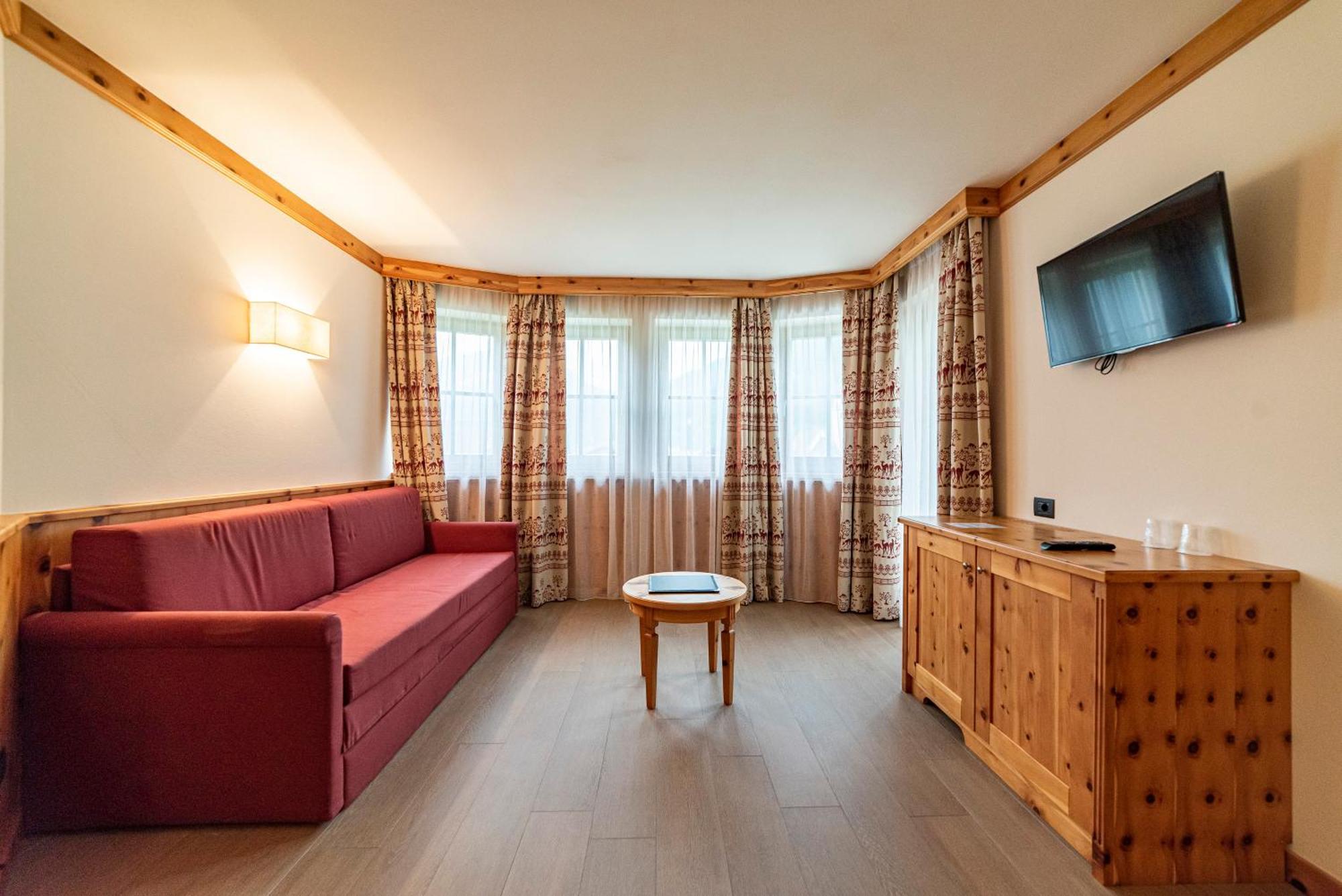 Hotel Garnì Paradisi - Wellness&Spa Mezzano Exteriör bild