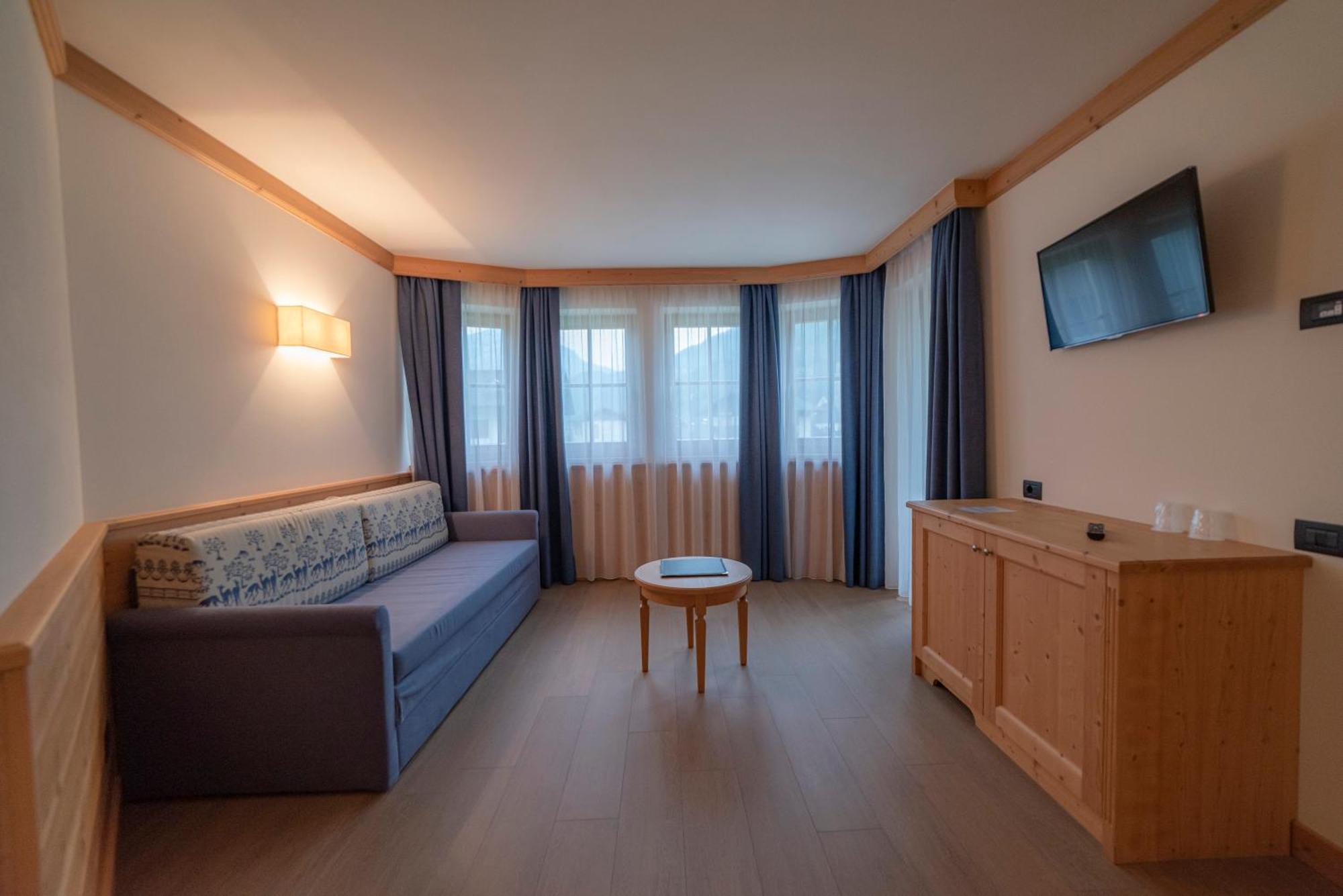 Hotel Garnì Paradisi - Wellness&Spa Mezzano Exteriör bild